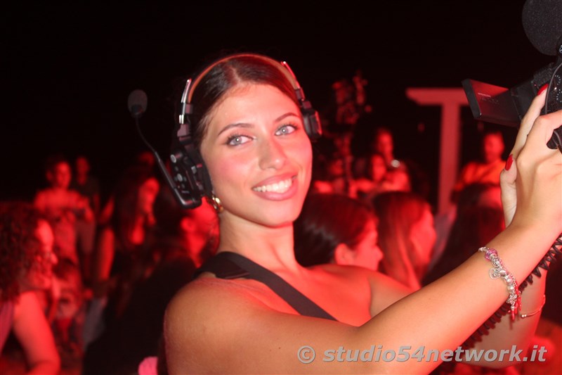 Sulla spiaggia di Botricello  54BeachTour, in diretta interregionale su  Studio54network!