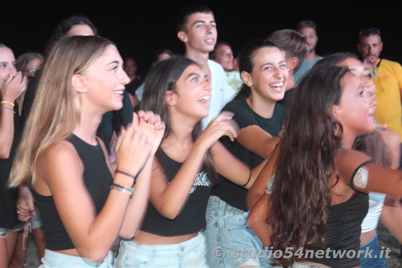 Sulla spiaggia di Botricello  54BeachTour, in diretta interregionale su  Studio54network!