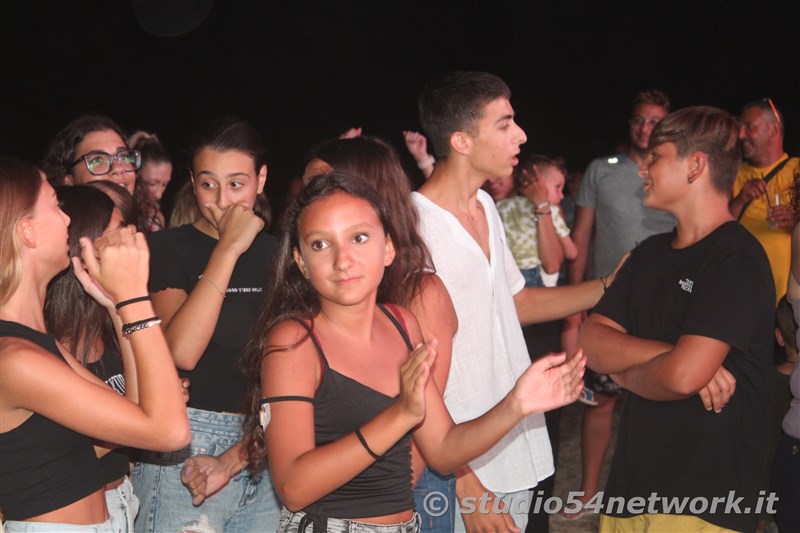 Sulla spiaggia di Botricello  54BeachTour, in diretta interregionale su  Studio54network!