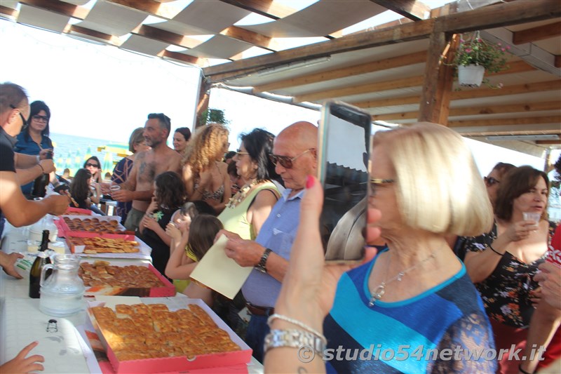 Parte l'Estate al Venice Beach, sul lungomare di Fondachello di Mascali, grande festa d'inaugurazione, su Studio54network