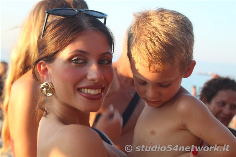 Sulla spiaggia di Bivona, a Vibo Valentia  grande festa! Arriva Studio54network con il 54BeachTour!