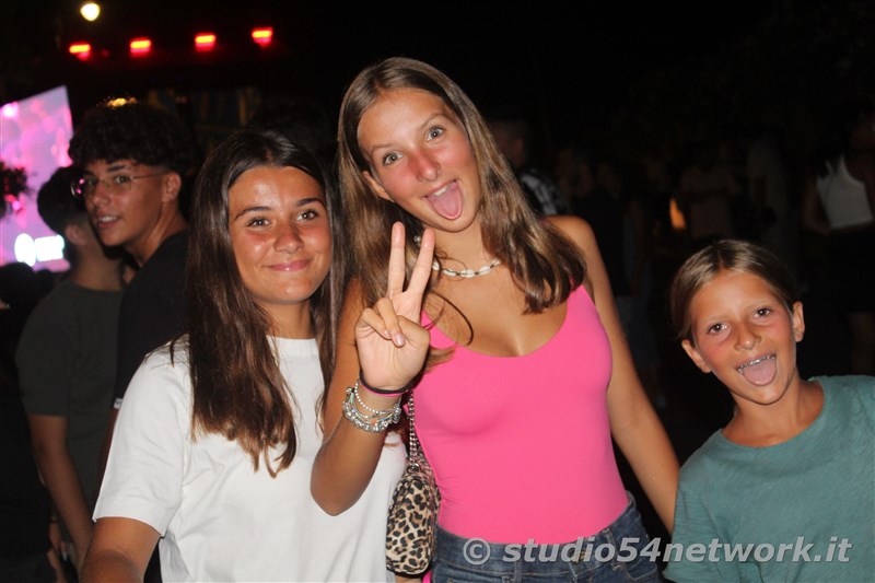 Sulla spiaggia di Bivona, a Vibo Valentia  grande festa! Arriva Studio54network con il 54BeachTour!