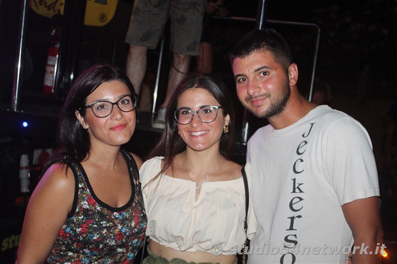 Sulla spiaggia di Bivona, a Vibo Valentia  grande festa! Arriva Studio54network con il 54BeachTour!