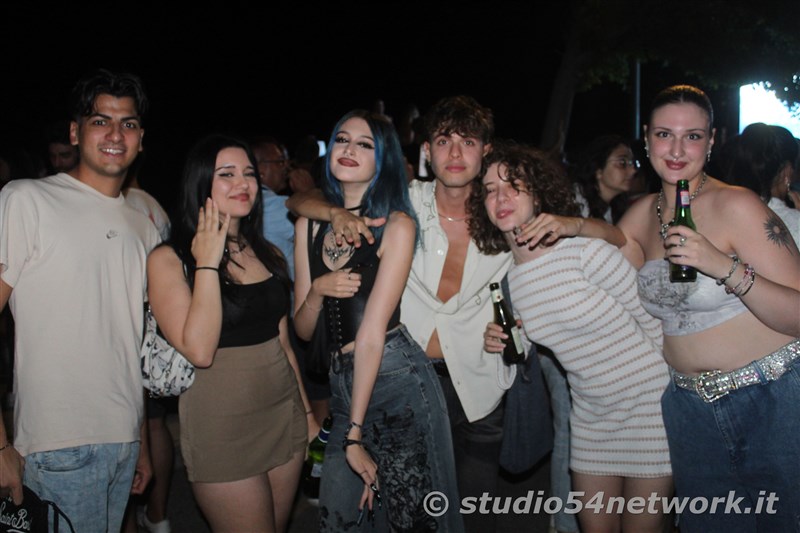 Sulla spiaggia di Bivona, a Vibo Valentia  grande festa! Arriva Studio54network con il 54BeachTour!