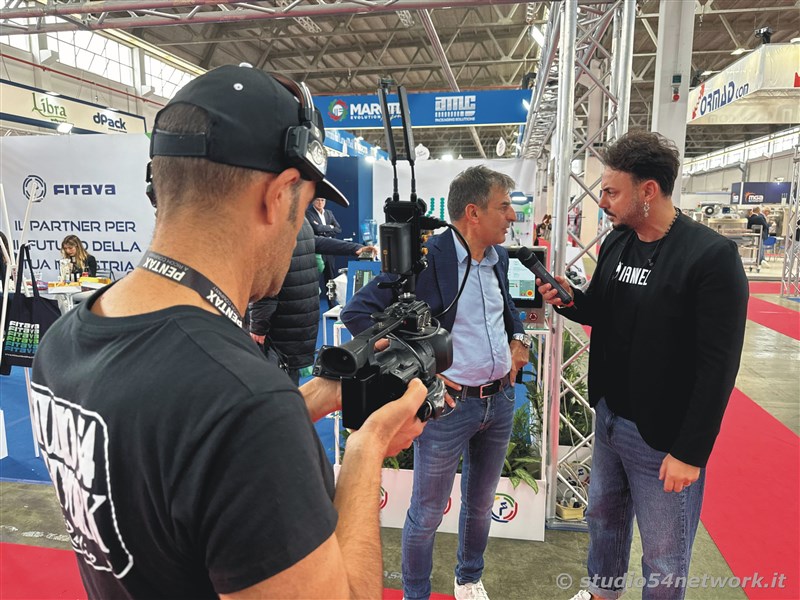 Con IannelloInox, eccellenza italiana nella produzione di impianti e macchine settore lattiero-caseario,  con Studio54network in radiovisione dal SIC, il salone dell'Industria Casearia, nel Polo Fieristico di Caserta. 