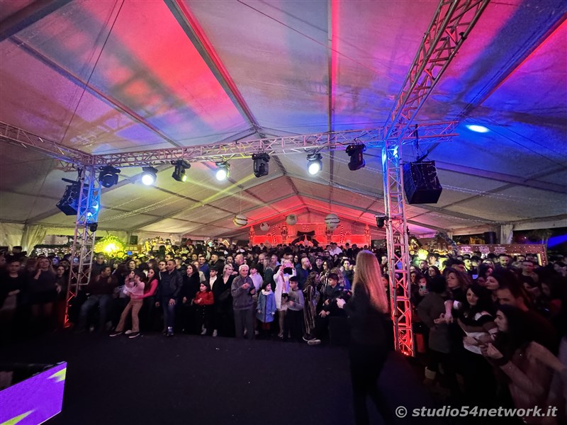 In decine di migliaia a Locri On ce 2024, il Capodanno di Studio54network!