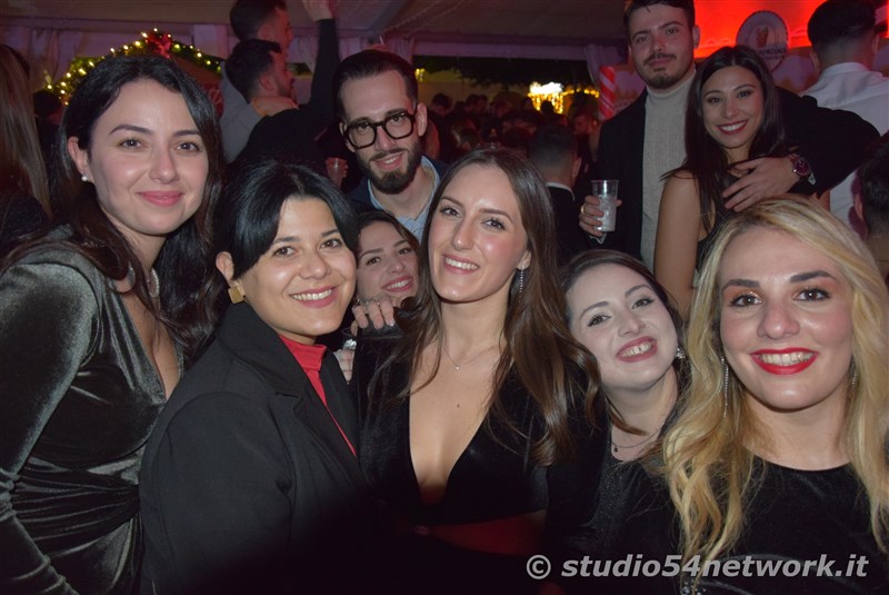 In decine di migliaia a Locri On ce 2024, il Capodanno di Studio54network!