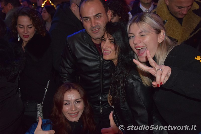 In decine di migliaia a Locri On ce 2024, il Capodanno di Studio54network!
