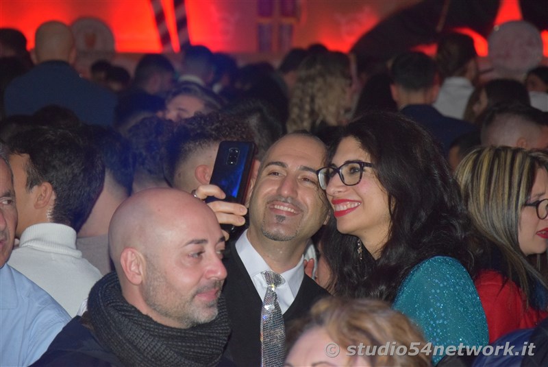 In decine di migliaia a Locri On ce 2024, il Capodanno di Studio54network!