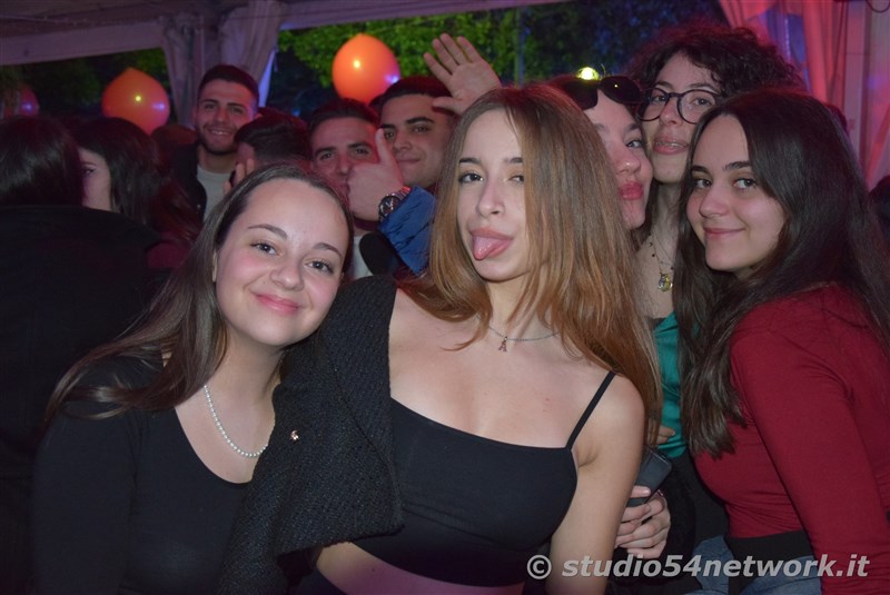 In decine di migliaia a Locri On ce 2024, il Capodanno di Studio54network!