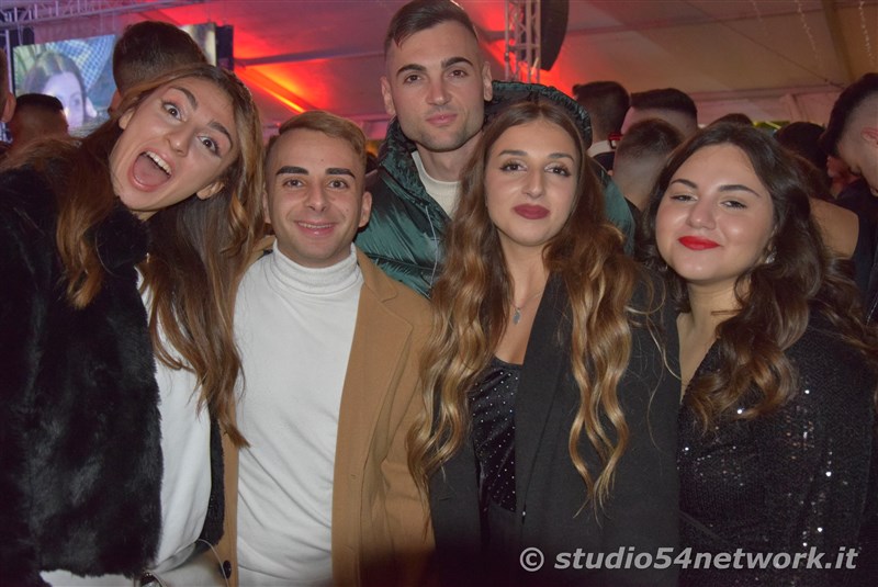 In decine di migliaia a Locri On ce 2024, il Capodanno di Studio54network!