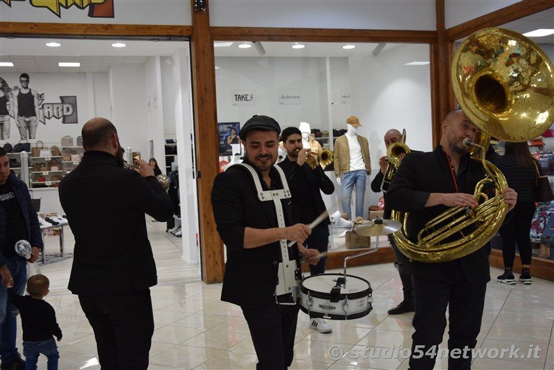 La Notte degli SConti, a La Galleria di Bovalino,  con Studio54network,  soldout