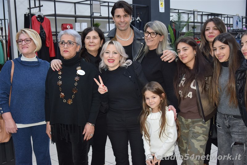La Notte degli SConti, a La Galleria di Bovalino,  con Studio54network,  soldout