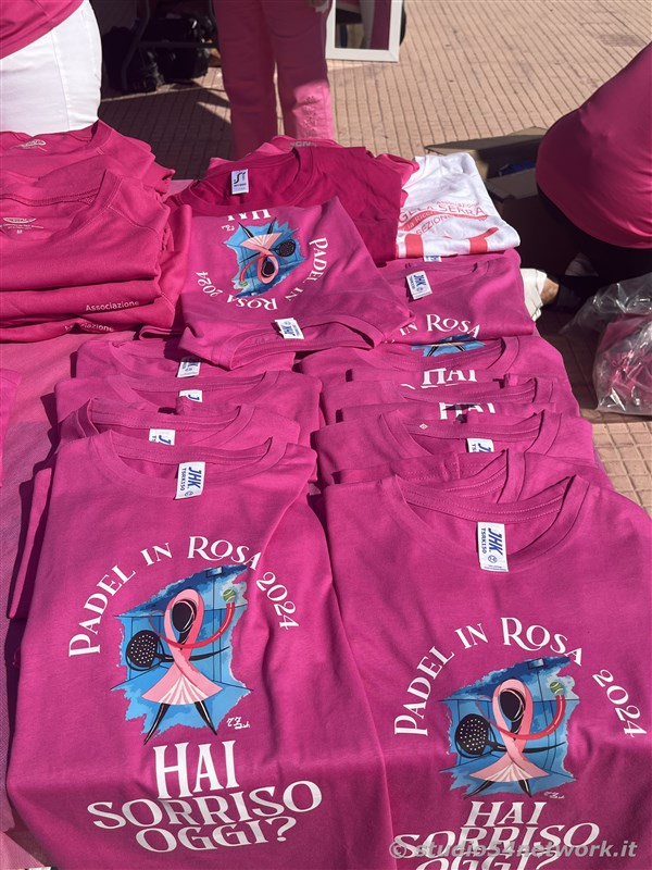 Lo Sport unito per Nole, nella III Edizione di Padel in Rosa, sul lungomare di Locri, per la lotta ai tumori al seno, in radiovisione su Studio54network!