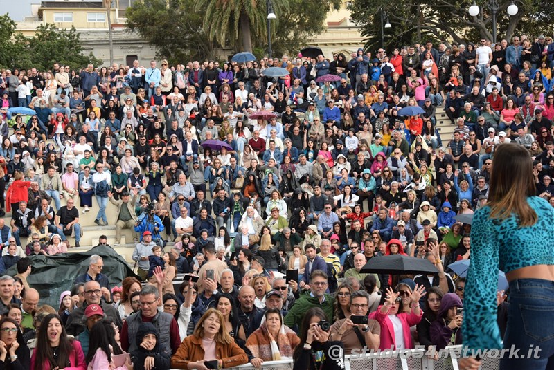 Reggio Primo Maggio, il concertone in riva allo Stretto, con la Citt Metropolitana di Reggio Calabria. E' Studio54Live!