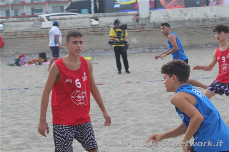 Sul lungomare di Locri  Sand Basket 2024, in diretta interregionale su  Studio54network!