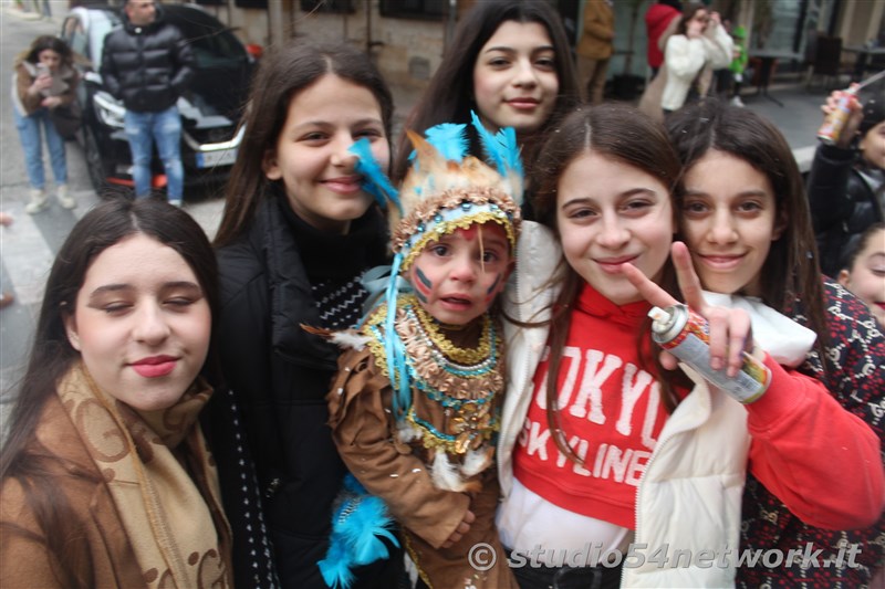 Ultimo giorno del Carnevale 2025, ed ad Ardore la festa  ancora pi grande. In diretta e radiovisione con Studio54network!