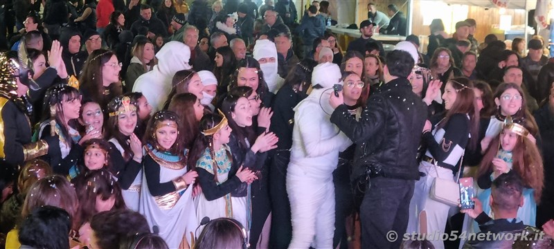 Ultimo giorno del Carnevale 2025, ed ad Ardore la festa  ancora pi grande. In diretta e radiovisione con Studio54network!