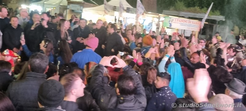Ultimo giorno del Carnevale 2025, ed ad Ardore la festa  ancora pi grande. In diretta e radiovisione con Studio54network!