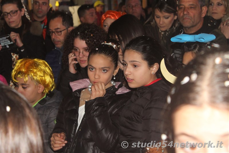 Ultimo giorno del Carnevale 2025, ed ad Ardore la festa  ancora pi grande. In diretta e radiovisione con Studio54network!