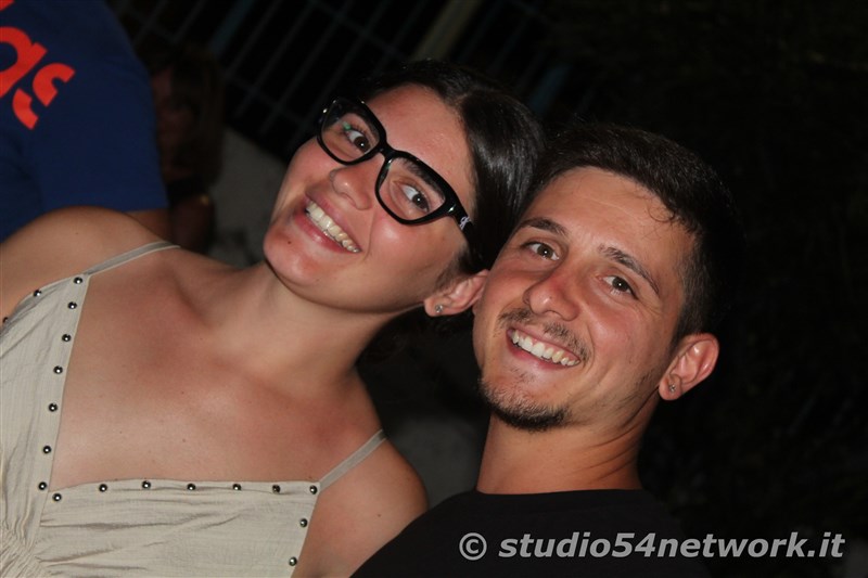 E' una grande festa il 54DjSet, a Torre Melissa, nell'ombelico della citt�. Musica, ritmo, gadgets, grande divertimento, tutti in un grande evento con Studio54network!